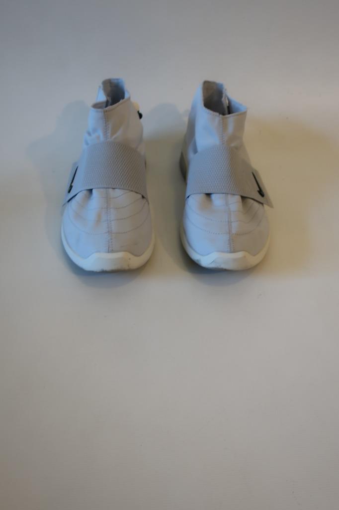 Mens Nike Air Fear of God AT8086 001 SN 832 91 66 Gray Running