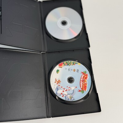 Tom and Jerry Paws for a Holiday & Tom and Jerry Classic