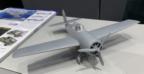 Tamiya 61126 1/48 GRUMMAN FM-1 WILDCAT/MARTLET Mk.V - Picture 15 of 24