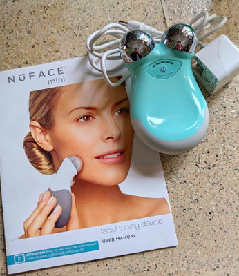 NuFACE mini Facial Toning Device Blue/White Rechargeable w/ Charger & Manual