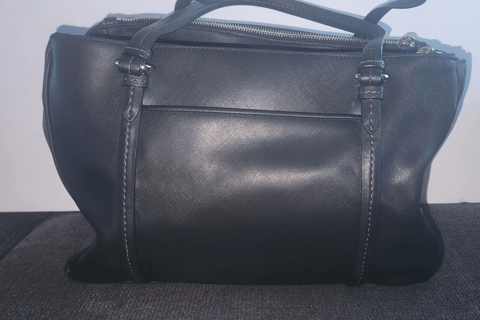 Borsa Coach Peyton F25669 Jordan in pelle nera con doppia zip doppio manico