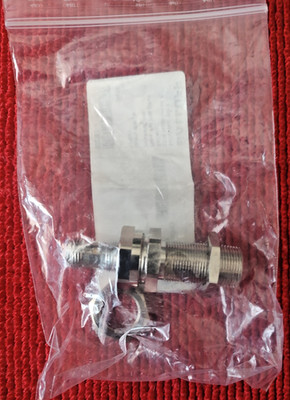 Balluff   Induktiver Sensor  BES M12MI-PSC20B-S04G