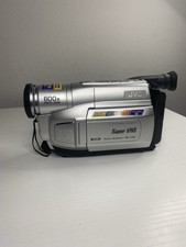 Jvc Compact VHS Camcorder Gr-sxm250u With Battery No Charger Untested  Parts 