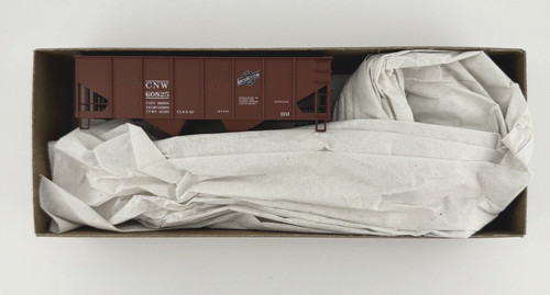 Coche de carretera vintage Accurail 25824 escala HO C&NW USRA doble tolva #60825 | Zustand: New