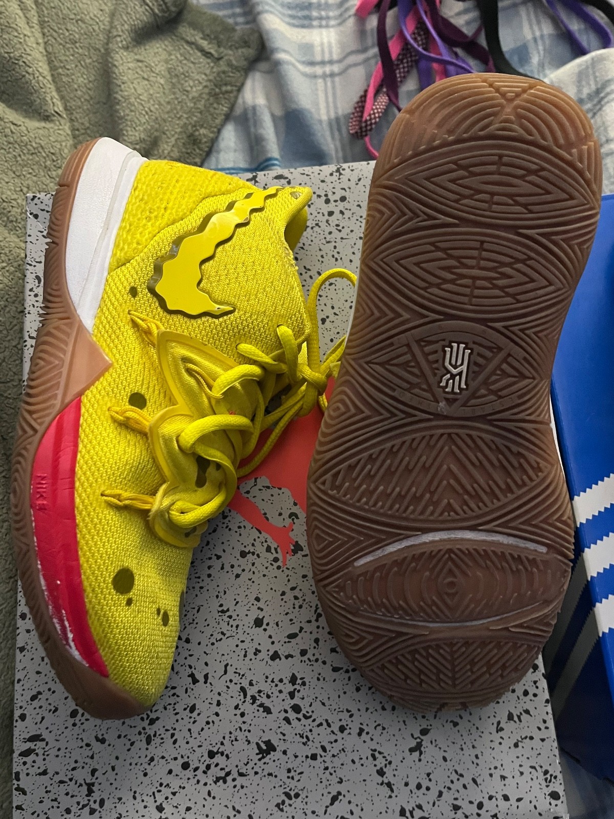 Nike SpongeBob SquarePants, Patrick, Pineapple ho… - image 3
