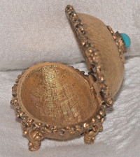 Vintage Rosenfeld by Florenza vergoldete ovale Schmuckschatulle T&uuml;rkis Cabochon