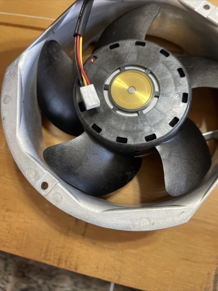 SANYO DENKI San Ace 172 109E5724C508 24V 2.3A Axial DC Fan Cooling 3 Wire - Image 4 of 4