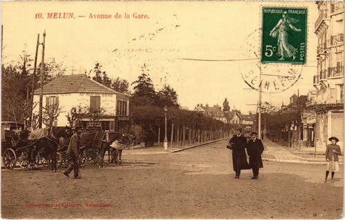 Carte Postale Ancienne Melun – Avenue De Fontainebleau, 77 Seine-et-Marne, Non Voyagée