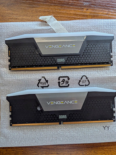 Corsair Vengeance RGB 32GB DDR5-5600 DIMM - ONE STICK