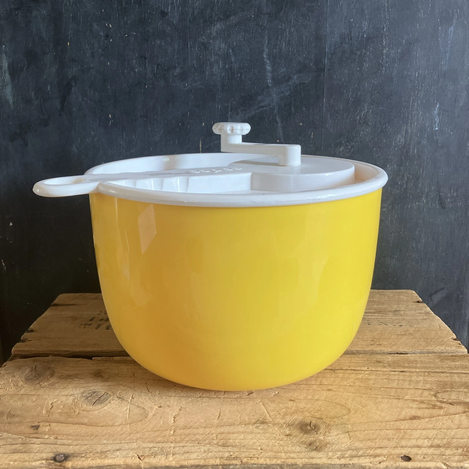 Vtg Copco Large Mustard Yellow Lettuce Salad Spinner White Lid Sam Lebowitz #604
Opens in a new wind