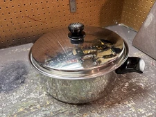 CUTCO Stainless 5 Ply Aluminum Core 6 Qt Stockpot Dutch Oven w/ Lid