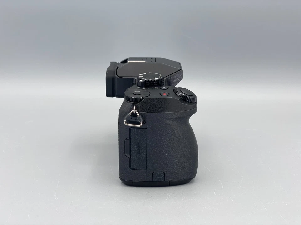 Panasonic Lumix G70 (G7) Body, 16MP, 324 Auslösungen, DMC-G70 #768-1, -SEHR GUT- - Bild 3 von 4