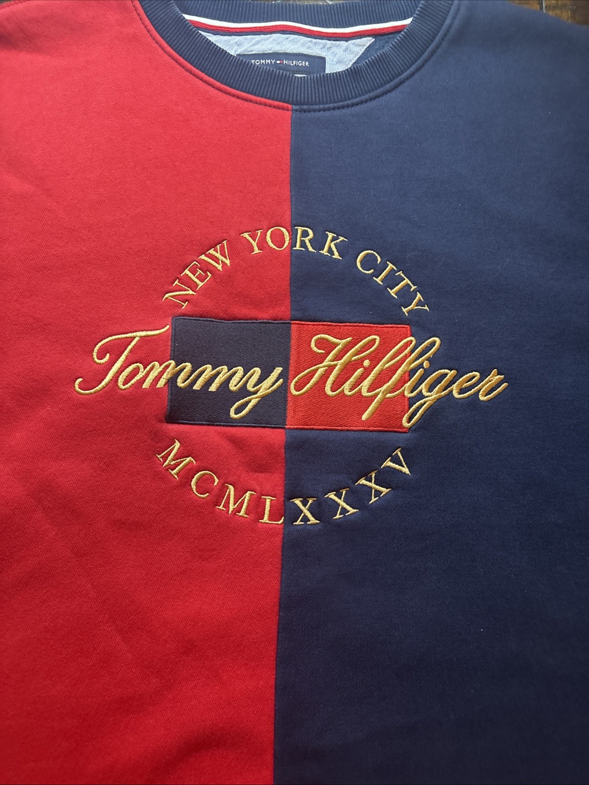 Tommy Hilfiger Essential Colorblock NYC Long Sleeve Crewneck Mens Size Large image 2