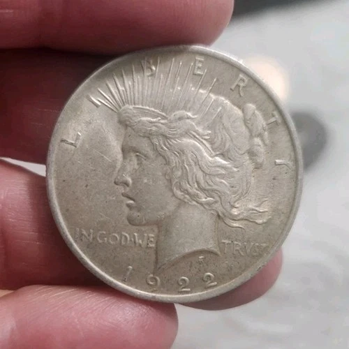 1922 Peace Dollar $1 Silver Coin Circulated Business Strike 0.9 Fineness