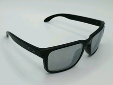 OAKLEY Holbrook Sunglasses Matte Black/Grey SI TONAL USA FLAG RARE OO9102