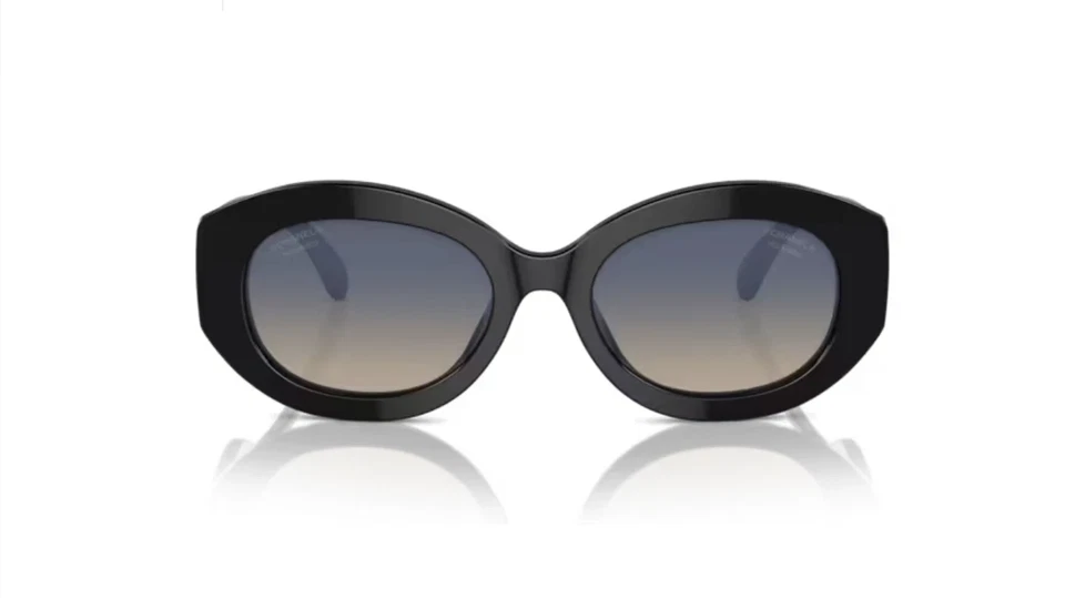 Chanel 5528 501/w1 53 Black Clear Logo Grey Brown Polarized Sunglasses CH5528 - Image 2 of 3