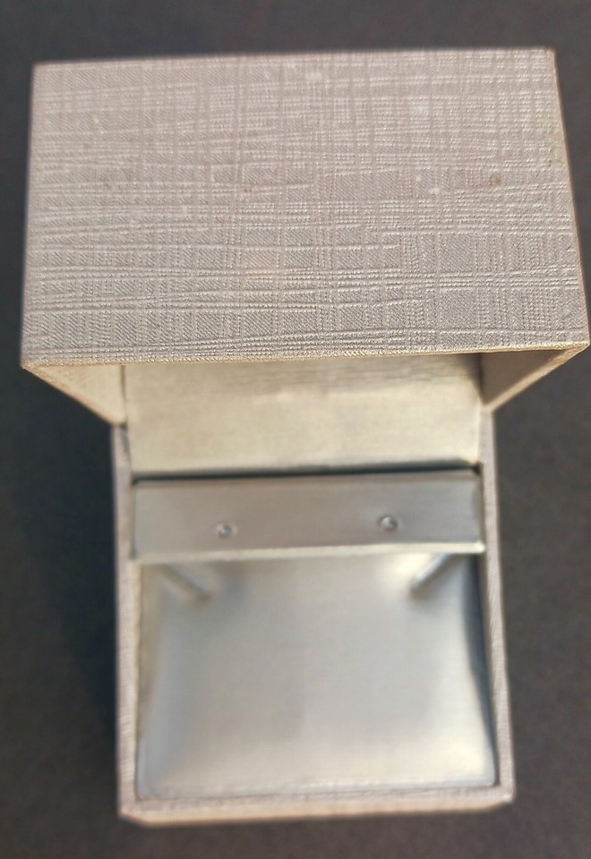 Zales Jewelers EMPTY Jewelry Ring Box Silver Bulk Clamshell + Insert