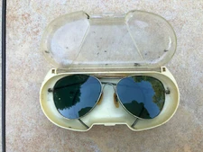 Vintage Brass Frame Aviator Sunglasses w/ Visor Clip Case