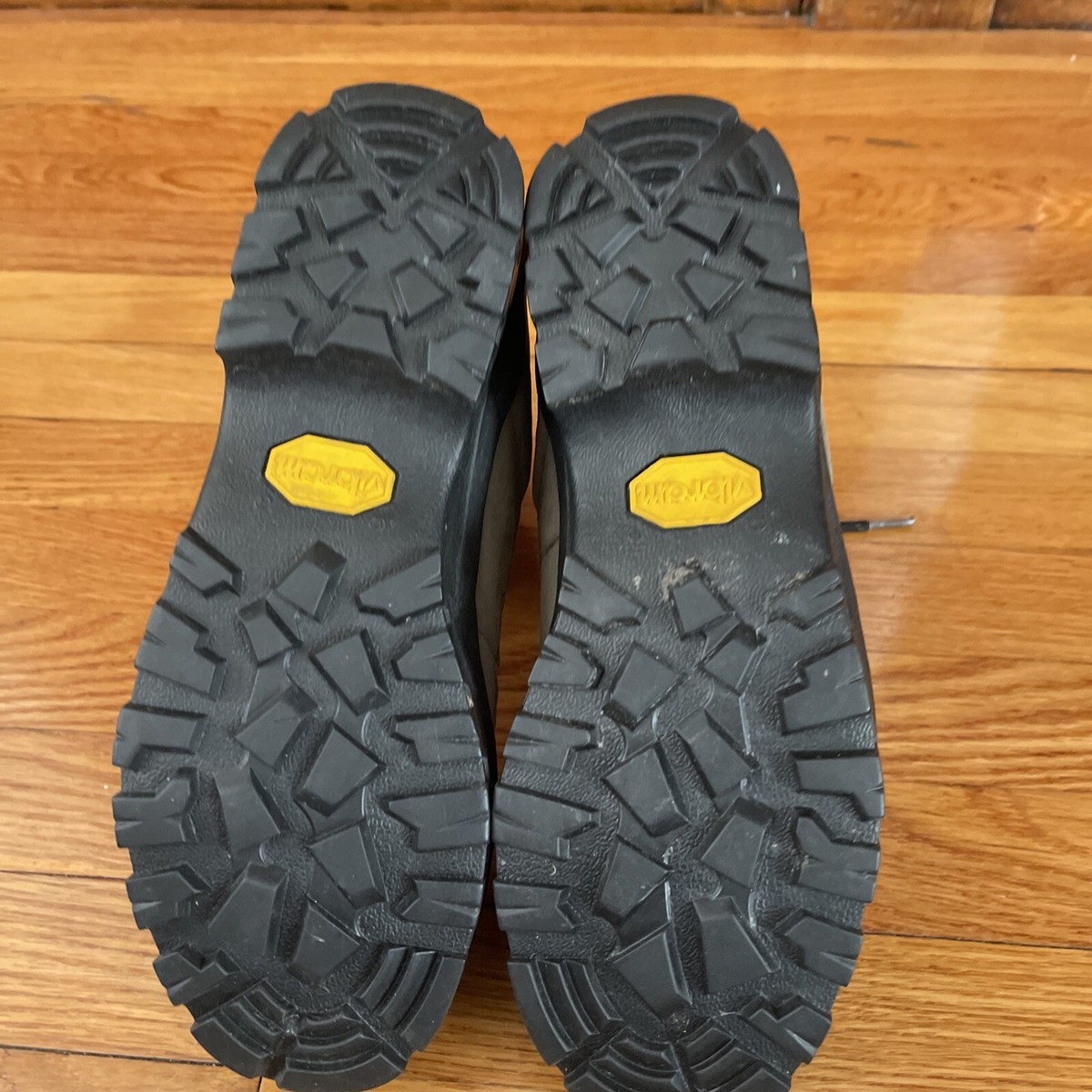 Men's MONTRAIL Torre Gore-Tex Vibram Sole Hiking Boots Size 8.5W