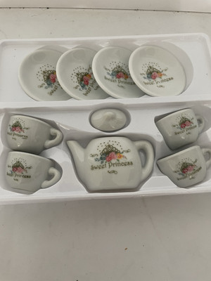 Tea Set Sweet Princess Porcelain Royal 10 Pieces w Floral Design