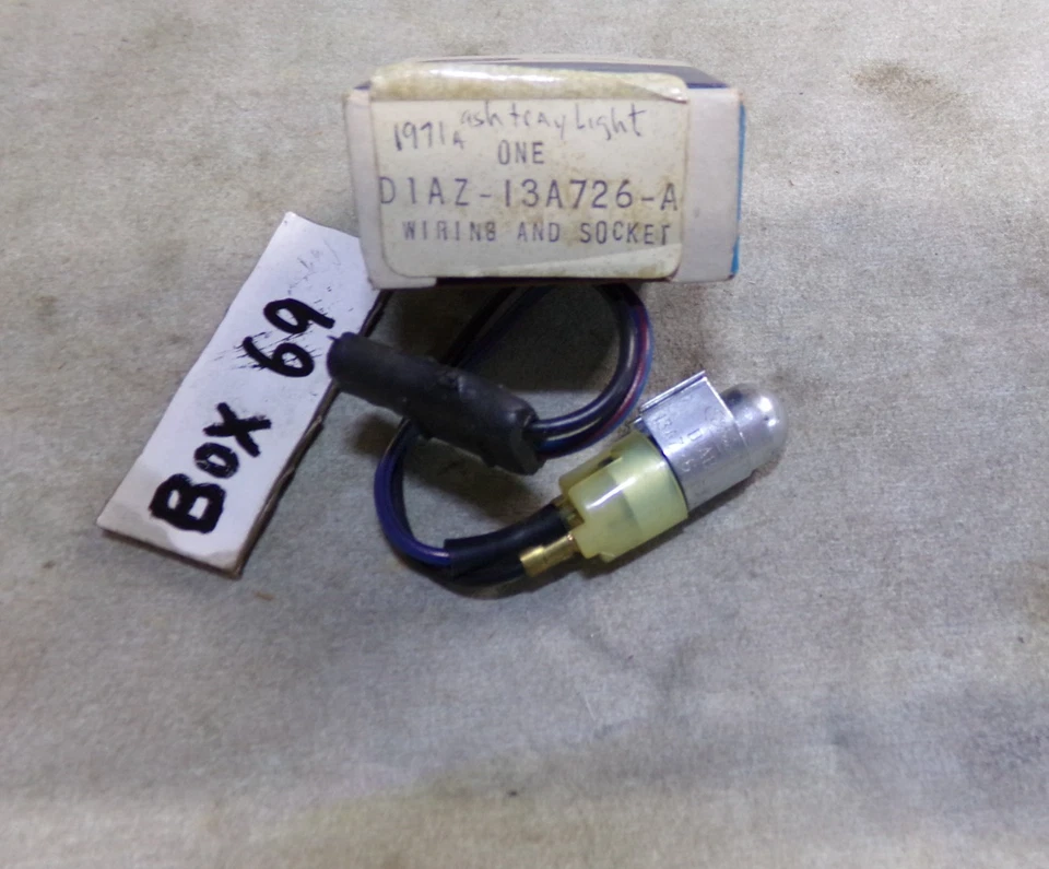 Conjunto de luces de bandeja de ceniza, Ford Galaxie 1971, LTD, Country Squire, nuevo de stock Foto 4 de 4