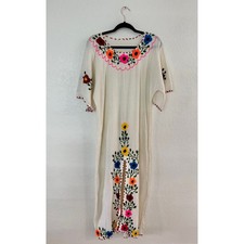 Embroidered Vintage Kaftan Maxi Dress White Floral Boho Mexican Style