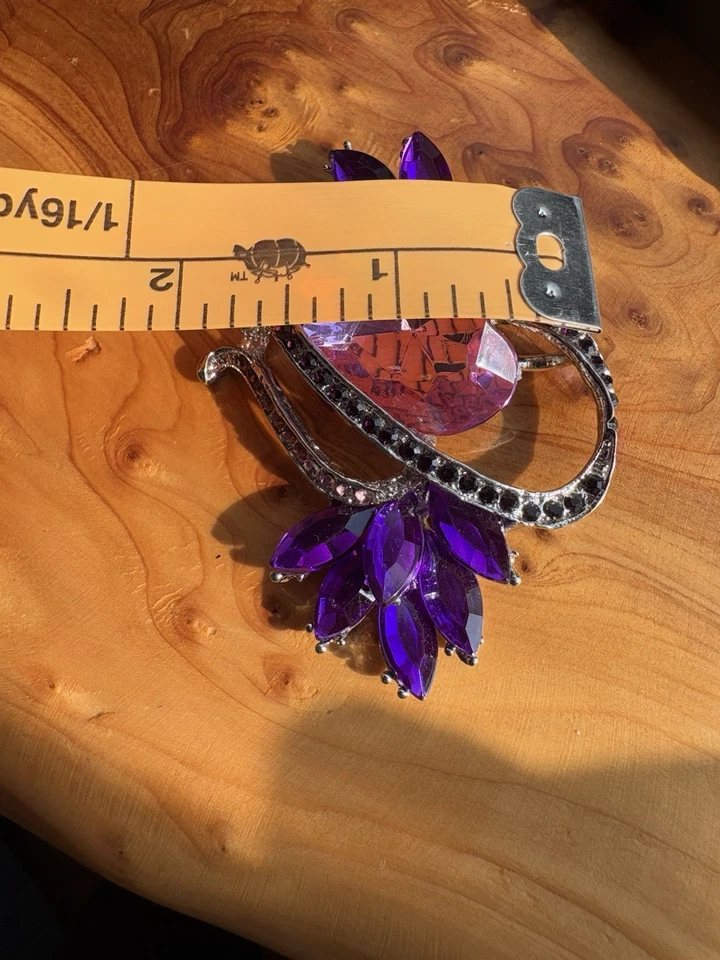 Clásico Broche Colgante Corazón Púrpura Mujer Cristal Colgante Foto 4 de 4