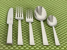 Villeroy & Boch VICTOR Stainless 18/10 Glossy NEW Flatware SMART CHOICE E6N