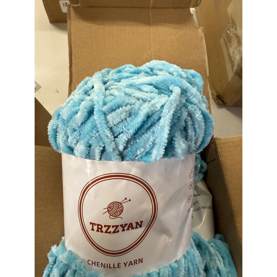 TRZZYAN Soft Chenille Velvet Yarn 100 g Skein Baby Blue Chunky Crochet & Knittin - Image 3 of 4
