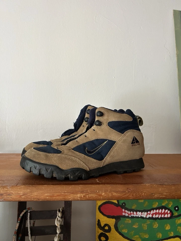 Botas de Senderismo Nike ACG De Colección Años 90 Caldera Para Mujer Talla 8 Marrón Tostado Azul Marino Foto 2 de 4