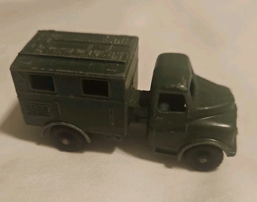 Matchbox Lesney N°68a Army Wireless Truck 1959 - Miniature Austin 1/64 - Excellent état