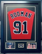 Dennis Rodman signiertes h.o.f. 2011 Bulls Custom Jersey / NBA / Beckett