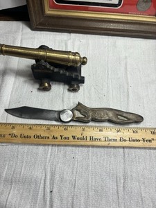 UNUSUAL TRIFOLD FOX KNIFE RARE VINTAGE 