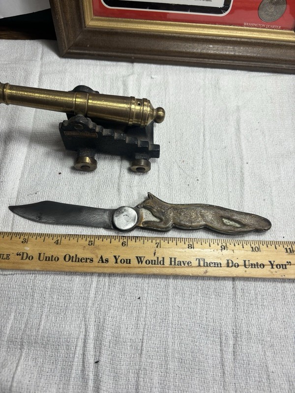 UNUSUAL TRIFOLD FOX KNIFE RARE VINTAGE 