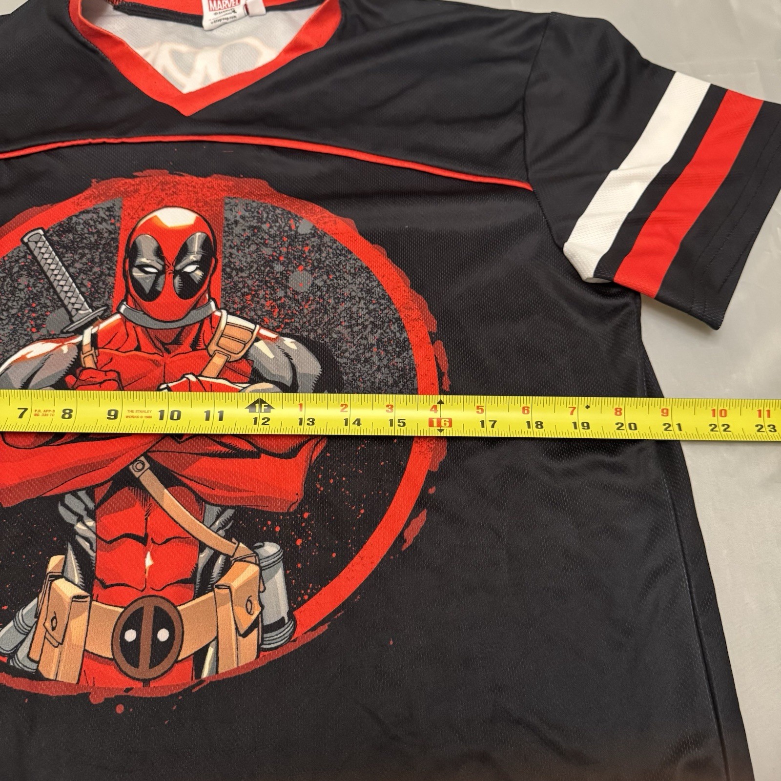 Deadpool Men's Graphic Soccer Jersey Size Medium image 3
