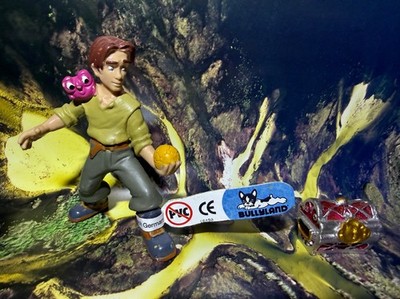 Rare Disney Bullyland Germany Treasure Planet Figure Jim Hawkins Miniature Chest