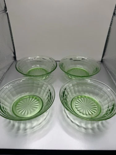 Green Depression Uranium Glass Berry Dessert Bowl 1.5” Set Of 4