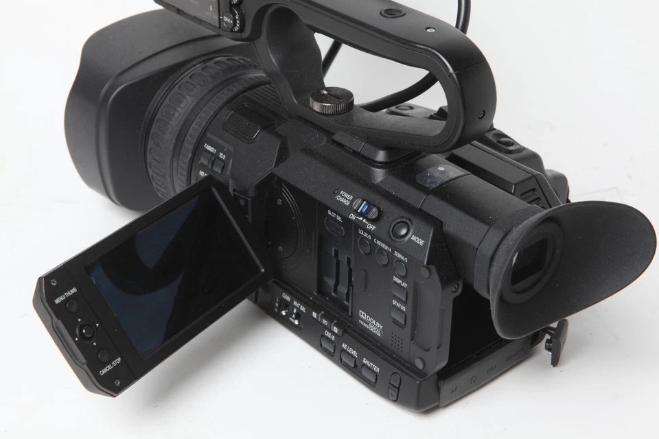 JVC GY-HM200U 4k Professional Camcorder + Adapter + Battery - 335 hours READ - Image 3 of 4