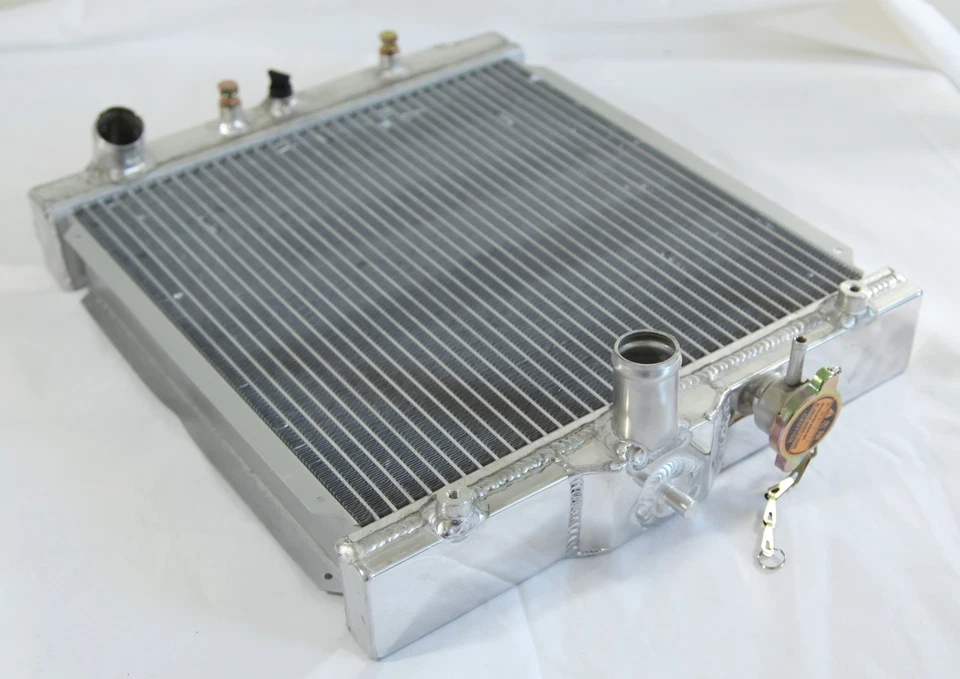 Radiador de rendimiento manual medio tamaño 2" PARA 93-97 Honda Civic Del Sol 2 núcleos Foto 4 de 4