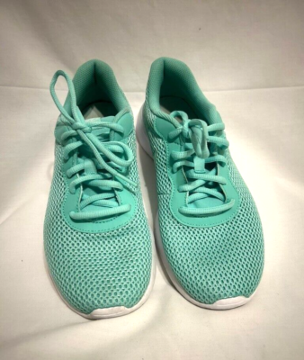 nike tanjun light blue