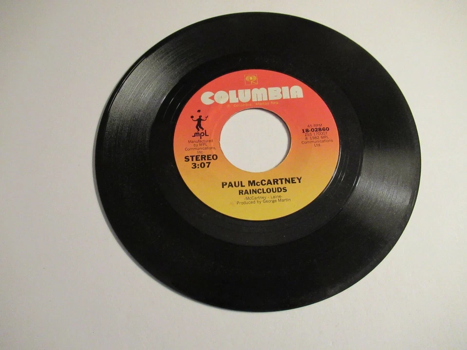 Paul McCartney & Stevie Wonder: Ebony & Ivory / Rain Clouds / 45 Rpm / 1982 Foto 4 de 4