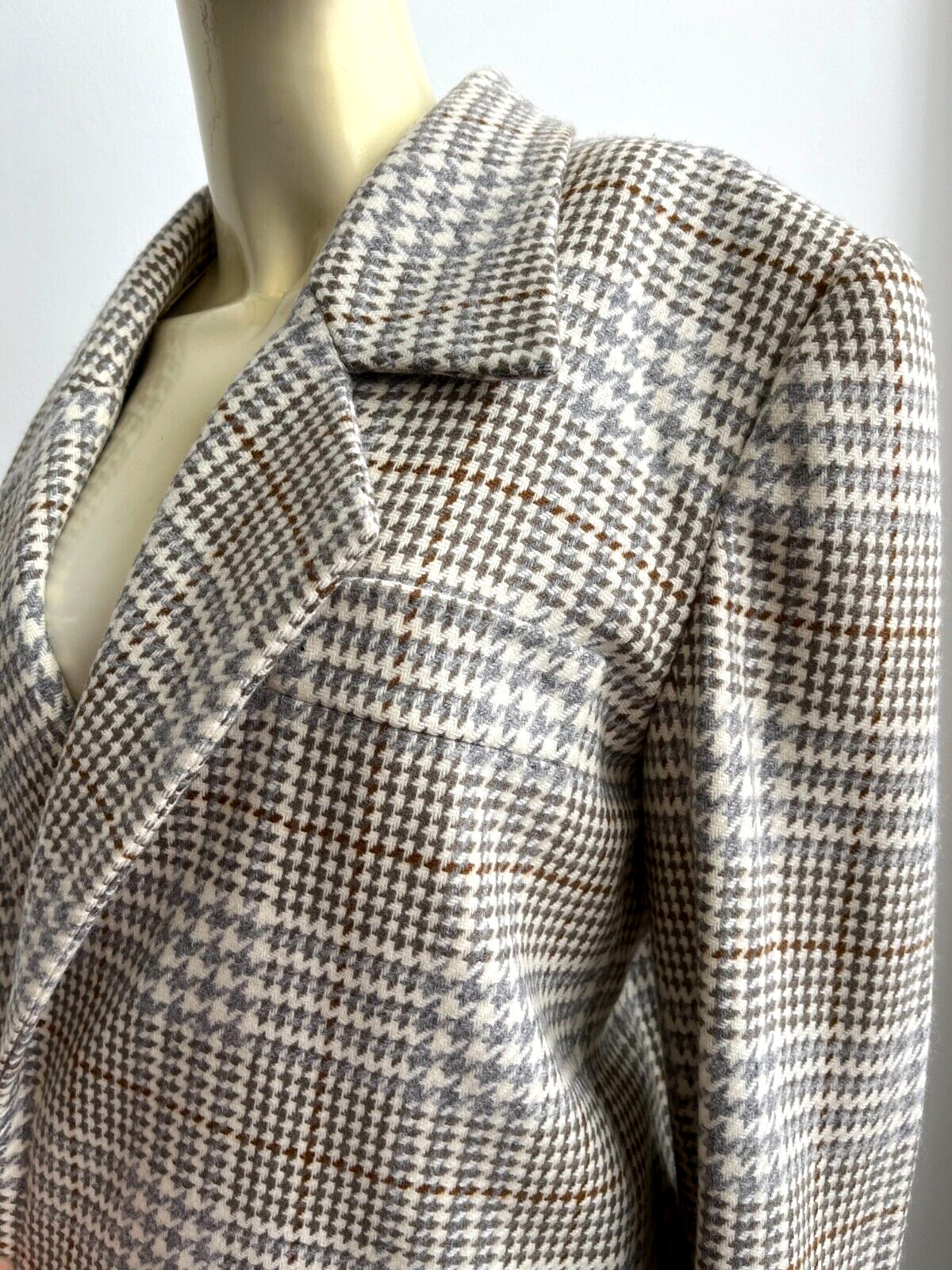 Beige Houndstooth Blazer Structured Shoulder Wool… - image 4
