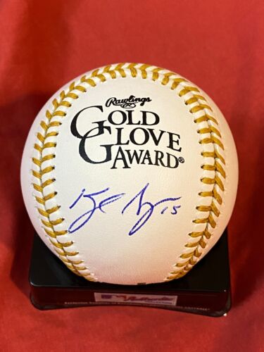 KYLE SEAGER AUTOGRAPHED SIGNED GOLD GLOVE BASEBALL SEATTLE MARINERS COA - Picture 1 of 2