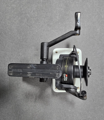Abu Garcia Cardinal C4 84-01 Spinning Reel | eBay