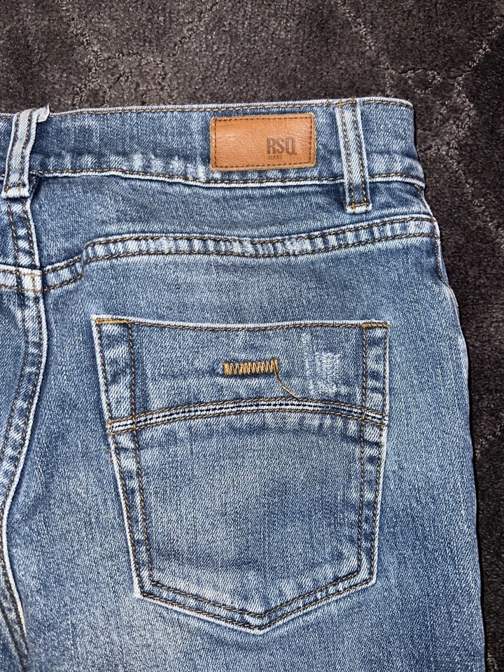 RSQ 牛仔裤男孩尺寸 16 (28x28) 黑色东京超紧身浅洗 3D 设计  — 第 4/4 张图片