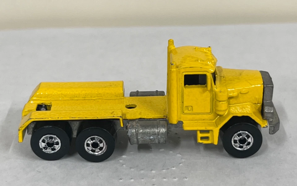 Винтажный 1979 Mattel Hot Wheels Peterbilt желтый самосвал, отсутствует погрузчик - Изображение 4 из 4