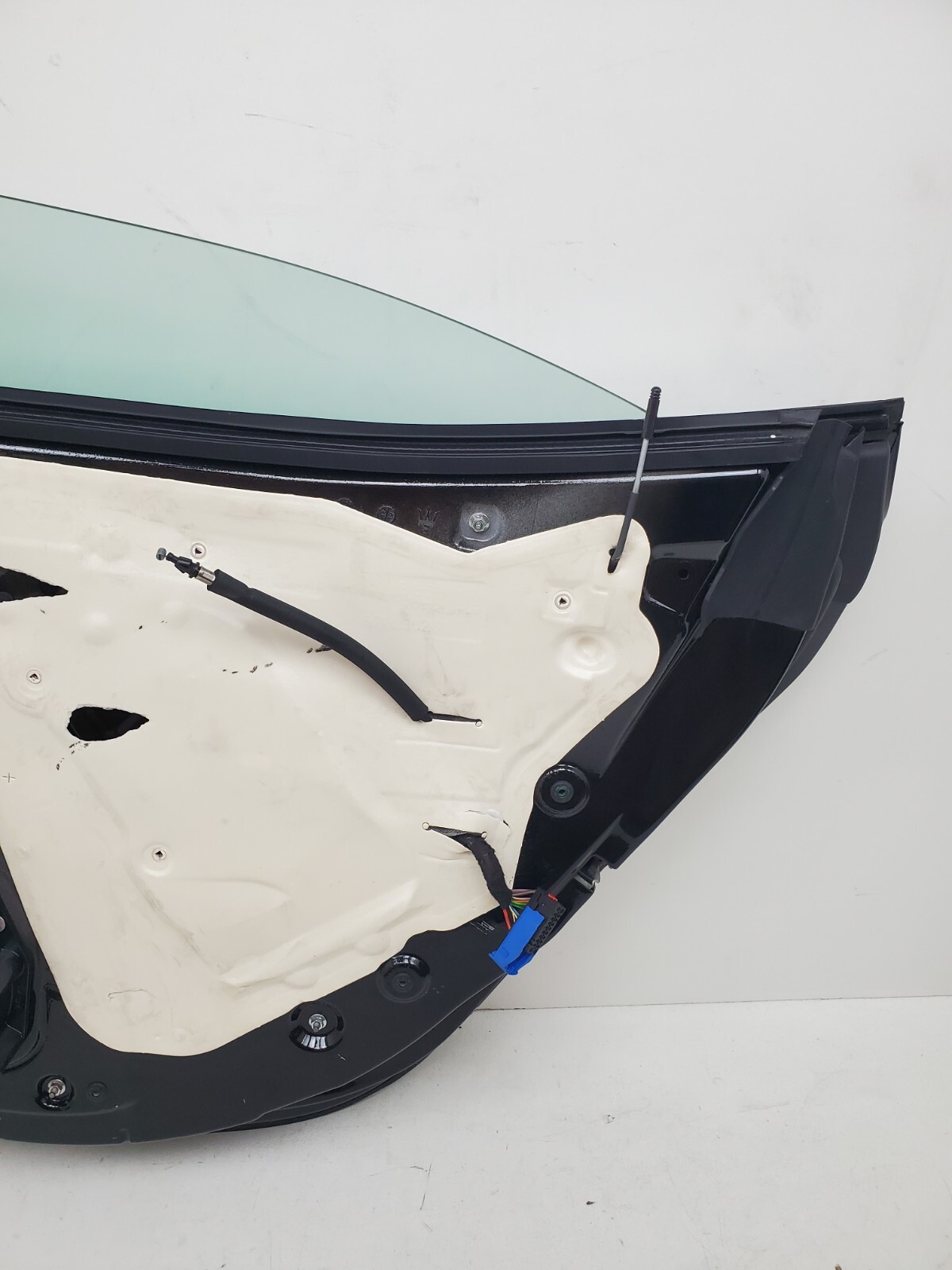 2014-2024 MASERATI GHIBLI SQ4 REAR RIGHT DOOR SHELL W HANDLE SPEAKER 820 BLACK