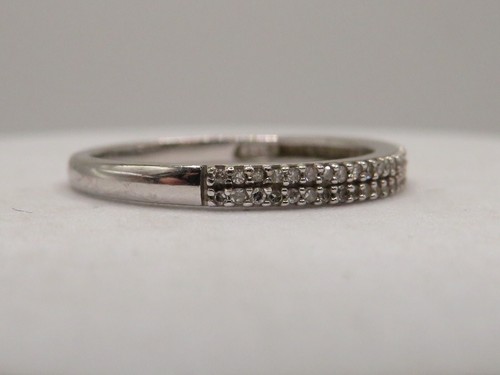 STACKABLE 10K WHITE GOLD RING w 40 DIAMONDS IN TWO (2) ROWS - SIZE 7* - Picture 2 of 15