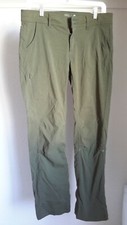 PrAna Women  s Size 8 Regular Inseam Cargo Pants Roll Tab Leg Green Pre-owned