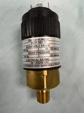 BARKSDALE COMPACT PRESSURE SWITCH 96221-BB1-T1 125/250V 5A #713L20 New No Box